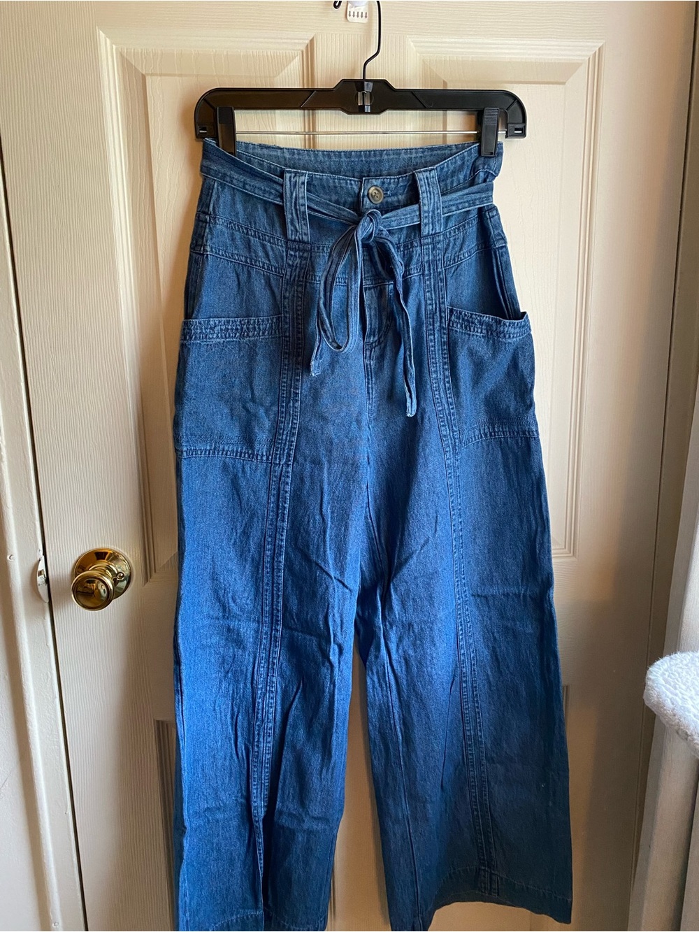 American Eagle Outfitters Indigo Wide-Leg Tie-Belt Jeans